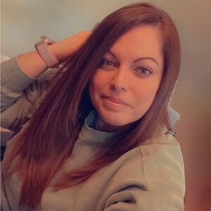 Meet your Posher, Katelyn